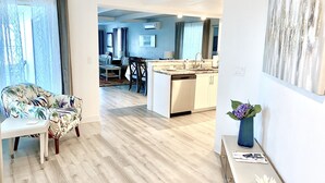 Luxury Villa, 3 Bedrooms, Kitchen, Ocean View | Ruang tamu | 50 inci televisyen skrin rata dengan kabel, TV 