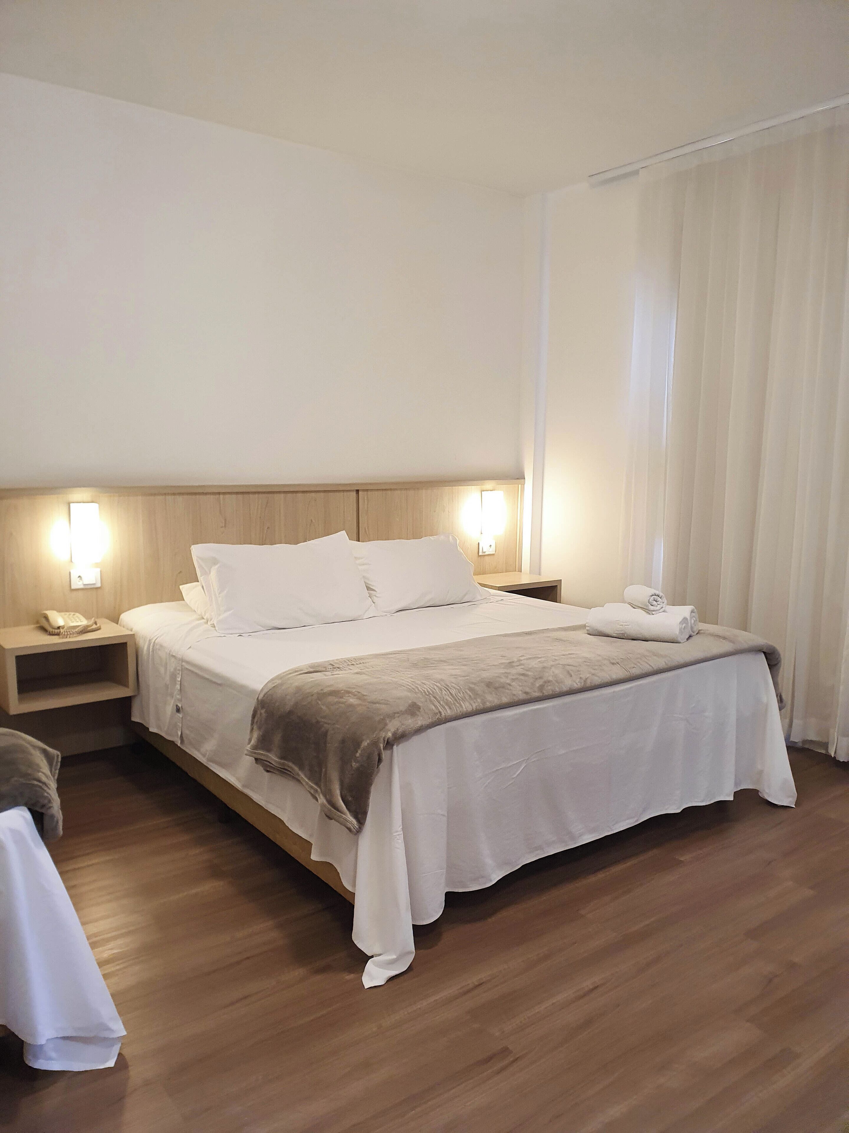 Superior Triple Room | In-room safe, desk, blackout curtains, free WiFi