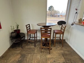 Free daily continental breakfast - Lovington Inn (Lovington)