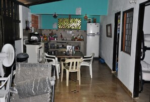 Fridge, microwave