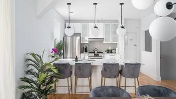 Exclusive-Apartment, 4 Schlafzimmer (791) | Eigene Küche | Kühlschrank, Mikrowelle, Ofen, Herdplatte