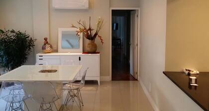 Etours - Luminoso 3 Quartos Copacabana Souza Lima