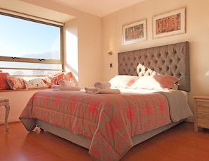 Apartamento estándar, 2 habitaciones | 1 dormitorio, tabla de planchar con plancha, wifi gratis