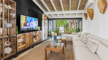 Smart TV, stereo