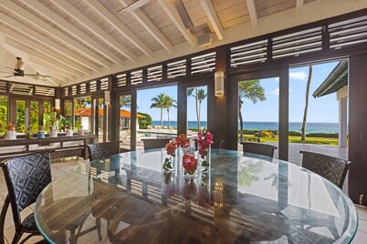  6 Bdrm Oceanfront with Pool ,HotTub & Staff.Great Rates. Immaculate Home.