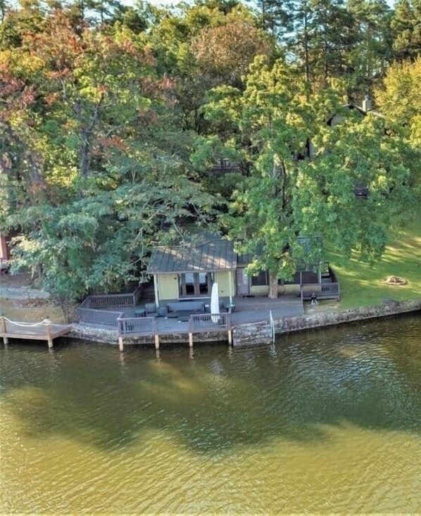 Exterior - The Lakeside Cottage (Garland County)