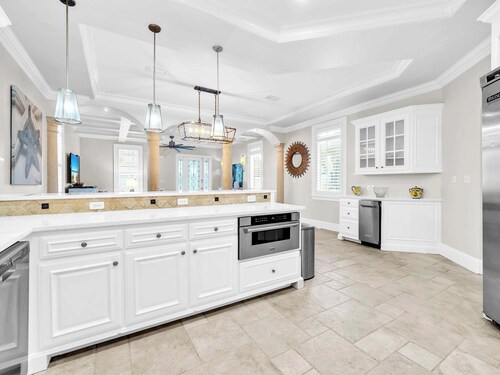 Touched by the Sun | Free Beach Chairs | 8 Bedroom | New Kitchen