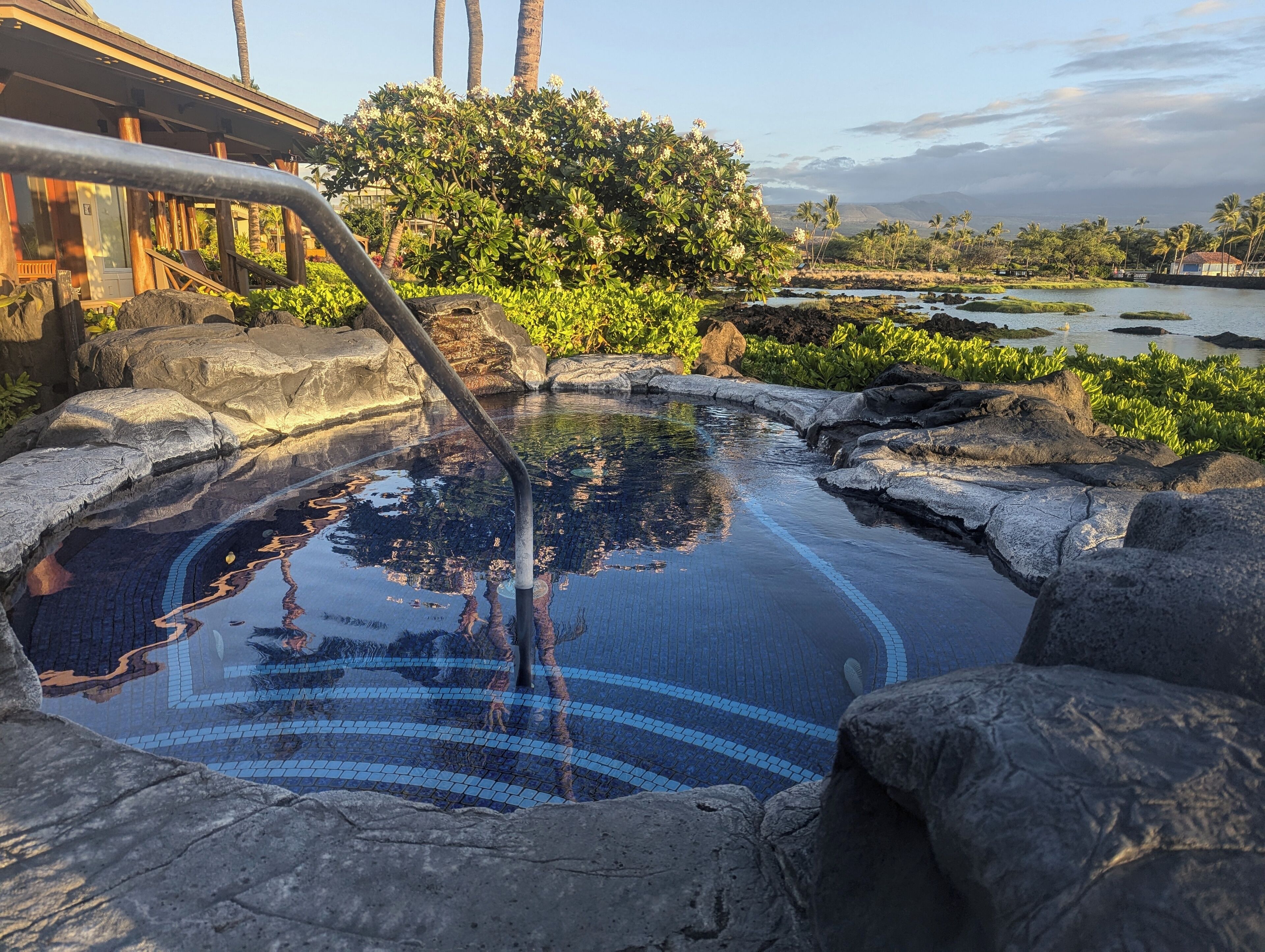 Infinity-Pool, beheizter Pool