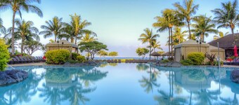 100% OCEAN VIEWS FROM ALL ROOMS, Ka'anapali Hokulani #525 --Spring Break Special