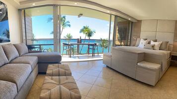 TV connectée, jeux vidéo, lecteur de DVD, livres