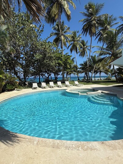 On The Beach Luxury Mediterranean Villa . Gated Community Partial or full staff