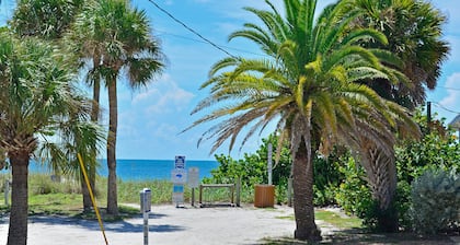 Pet Friendly Longboat Key Condo con vista del Golfo!