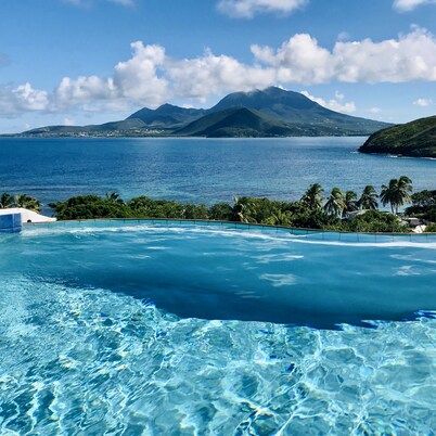 Luxury Villa, Panoramic, Ocean, Mountain Views, Turtle Beach, Grill, Pool!