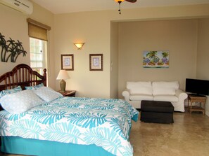 3 bedrooms, desk, iron/ironing board, free WiFi