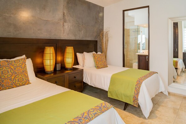 6 camere, una cassaforte in camera, ferro/asse da stiro