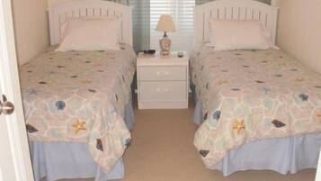 2 quartos, ferros/tábuas de passar roupa, Wi-Fi de cortesia