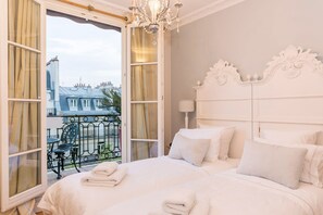 3 chambres, fer et planche à repasser, Wi-Fi gratuit, draps fournis
