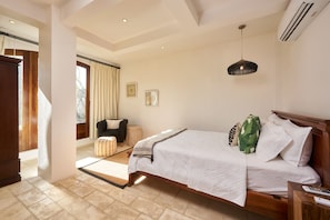 7 bedrooms, iron/ironing board, travel crib, free WiFi