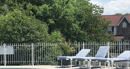Recientemente renovado Apple Blossom Getaway-Near Apple Barn-Near Tanger Outlets