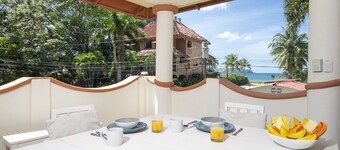 4 BR / 4 BA、プール、オーシャンビュー、ビーチからのステップ、割引料金