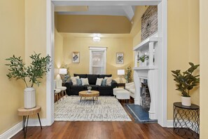 Smart-TV, Videospiele, Bücher