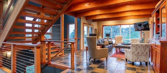  Bandon Beach House, Ocean View! Hot tub!Golf! 3 EnSuites, September half price!
