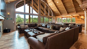 Smart TV, fireplace, DVD player, foosball