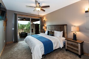 14 habitaciones, tabla de planchar con plancha, wifi y ropa de cama 