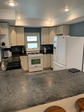 Fridge, microwave, oven, stovetop - Point Beach Guest House - Large, comfortable & quiet. Large yard. Near beach! (Two Rivers)