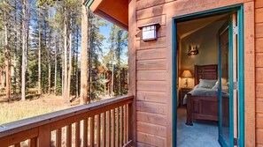 Property grounds - Christie Heights Elegant Retreat - Incredible Mountain Home Close to Slopes, Hot (Breckenridge)