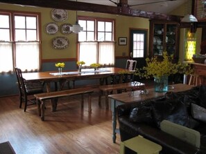 Dining - Walk to Private Beach, Great screened porch, Chefs kitchen, Open beam design (Union Pier)