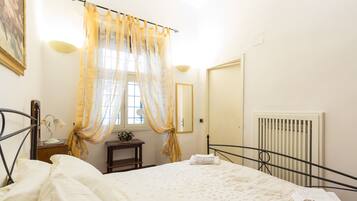 1 Schlafzimmer, BĂŒgeleisen/BĂŒgelbrett, Reisekinderbett, kostenloses WLAN