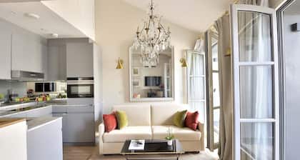 VENTE! Penthouse incroyable parfait pour 2-Balcon-Ile de la Cité-AC-Wifi-Ascenseur-Cafés