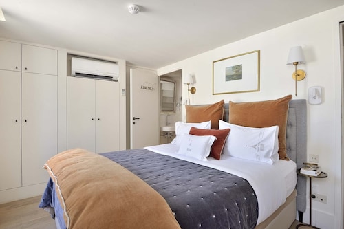 セール！ 2バルコニーイルドラシテAC AC Wifiリフトカフェの完璧な素晴らしいペントハウス