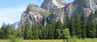 BEAUTIFUL CUSTOM CABIN  Near Bass Lake and Yosemite