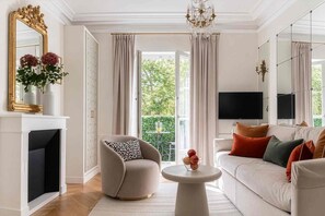 Unclassified image, 5 of 29, button - Spacious, Enchanting 1 Bedroom + Balcony and Insta-worthy Eiffel View (Paris)