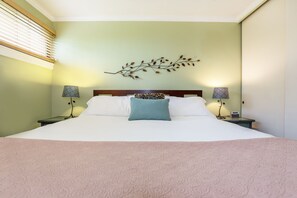 1 bedroom, travel crib, free WiFi, bed sheets