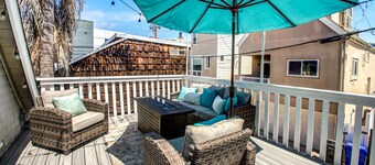 Construction Discount - Mission Beach Adorable Cottage - 2 Story Beach Cottage!
