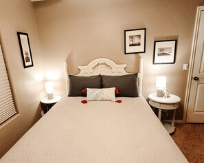 2 chambres, fer et planche à repasser, Wi-Fi gratuit, draps fournis