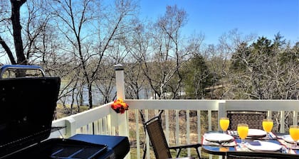 Olson Lake House Vacation Rental, Waterfront, Great Fishing,