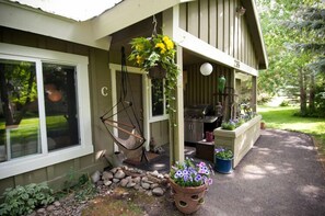 Terrace/patio - Hot Tub Time Machine! - The Soul Pad of Sun Valley (Ketchum)