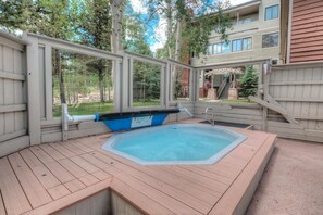 Outdoor spa tub - Ski In-One Block walk to Town! Great Views! Once You Arrive, No Need to Drive! (Breckenridge)
