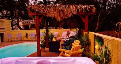 TIKI POOL & SPA! LEUCHTTURMBLICK, OCEANSIDE, LAGE! KAYAK, VEREINSWAGEN, FEUERPUNKT