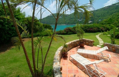 Elegant, Beautiful, Child-Friendly, Oceanfront Paradise