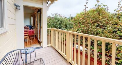 Tyylikäs Arcata-mökki Redwood-näkymillä