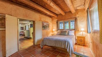 2 chambres, fer et planche Ă repasser, Wi-Fi, draps fournis