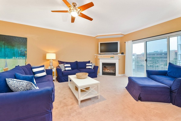 Very large family room to seat plenty comfortably.