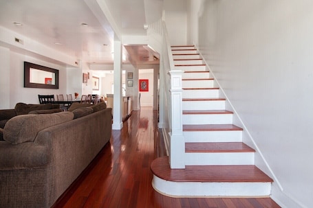 Interior. Spacious, Relaxing, 4 Bd 3.5 Ba Home In Petworth!