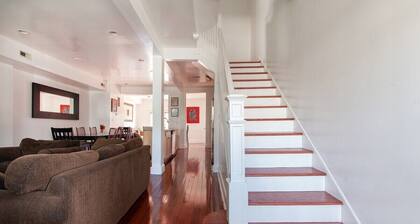 Spacious, Relaxing, 4 Bd 3.5 Ba Home In Petworth!