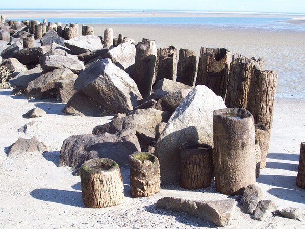 Beach nearby, sun-loungers